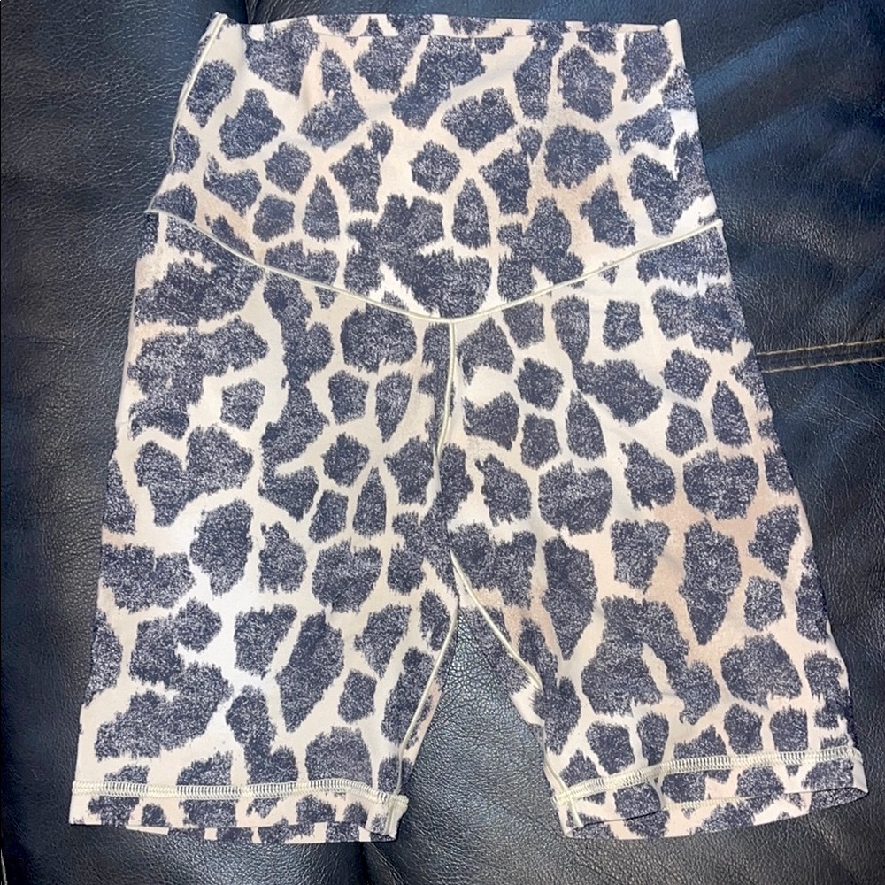 Aerie Real Me biker shorts 7”